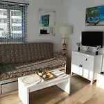 New In Aquarium One Bedroom *