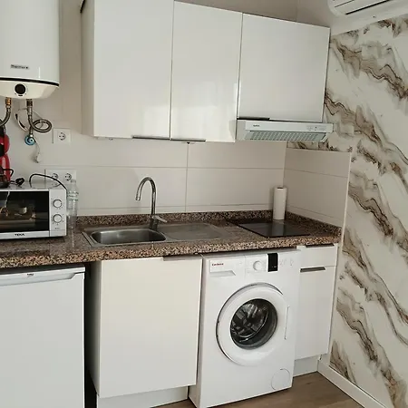 New In Aquarium One Bedroom