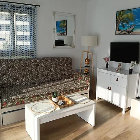 New In Aquarium One Bedroom *